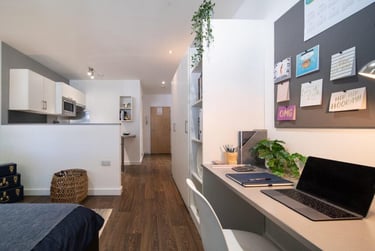1 bed studio, 170 Armada Way, City Centre, Plymouth, PL11LB - Image 2